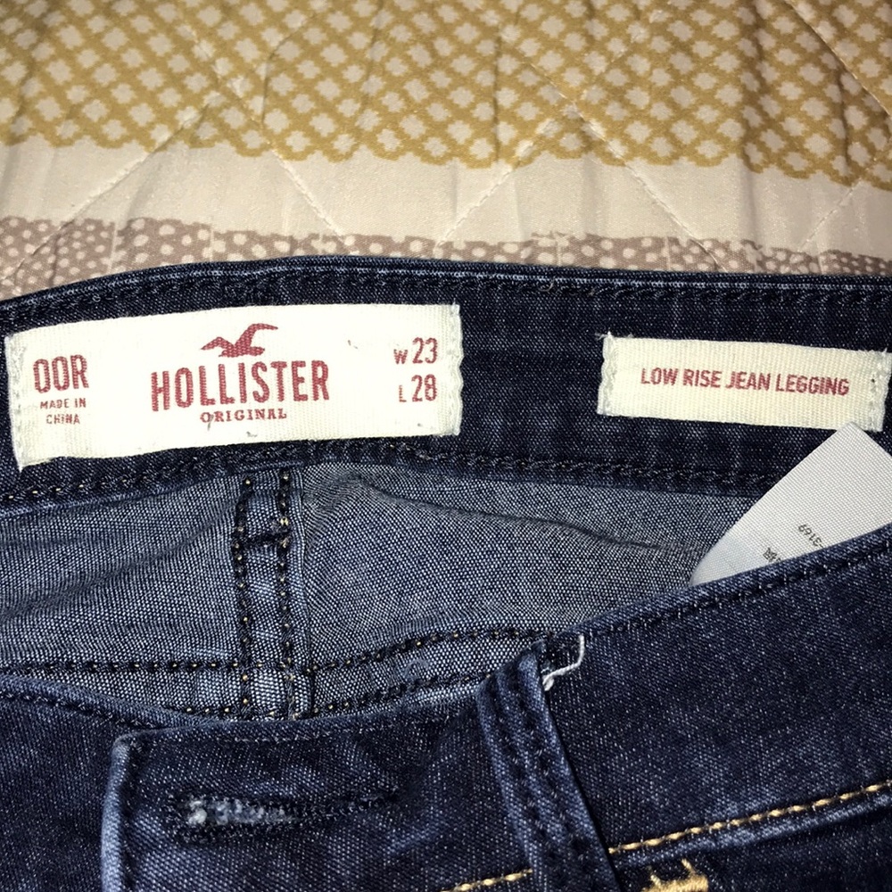 HOLLISTER JEANS